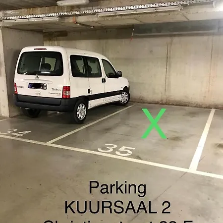 Westminster - Free Parking * Ostende