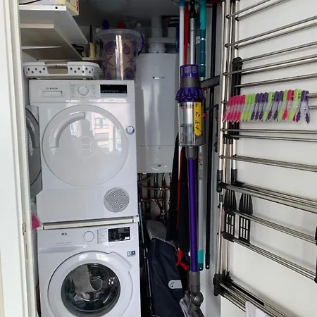 Westminster - Free Parking Apartman Ostende